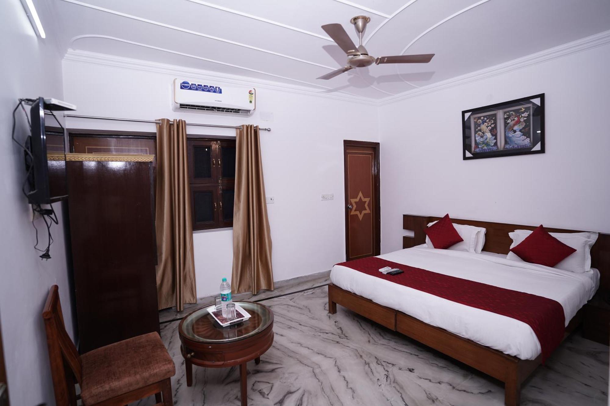 Hotel Lecston @Yashobhoomi Dwarka Sector - 25 Metro Station Delhi  Dış mekan fotoğraf