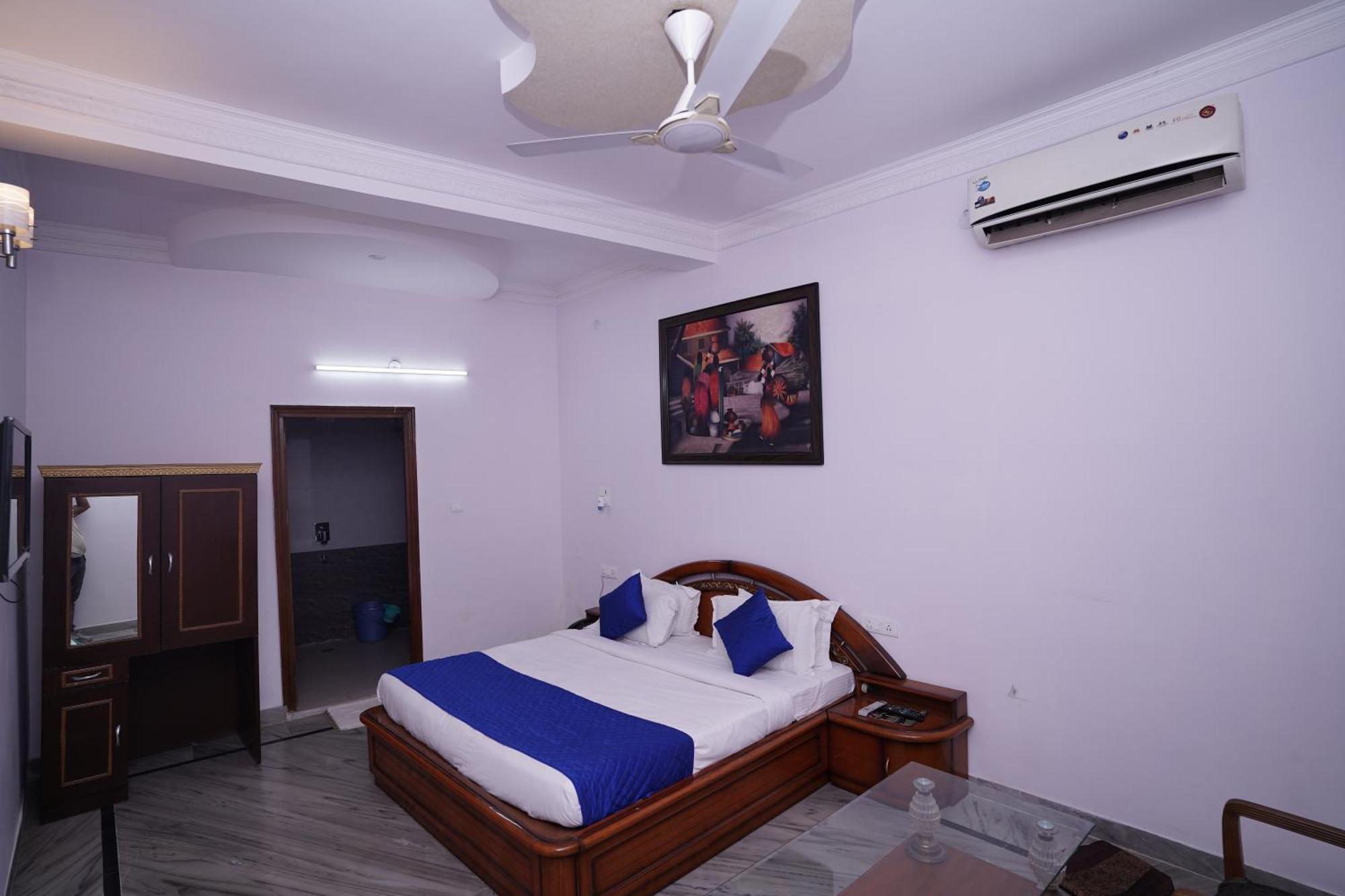 Hotel Lecston @Yashobhoomi Dwarka Sector - 25 Metro Station Delhi  Dış mekan fotoğraf